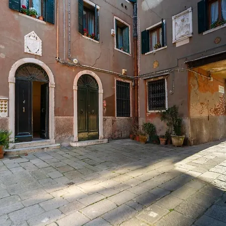 Ca Del Duca Canal Grande Panzió